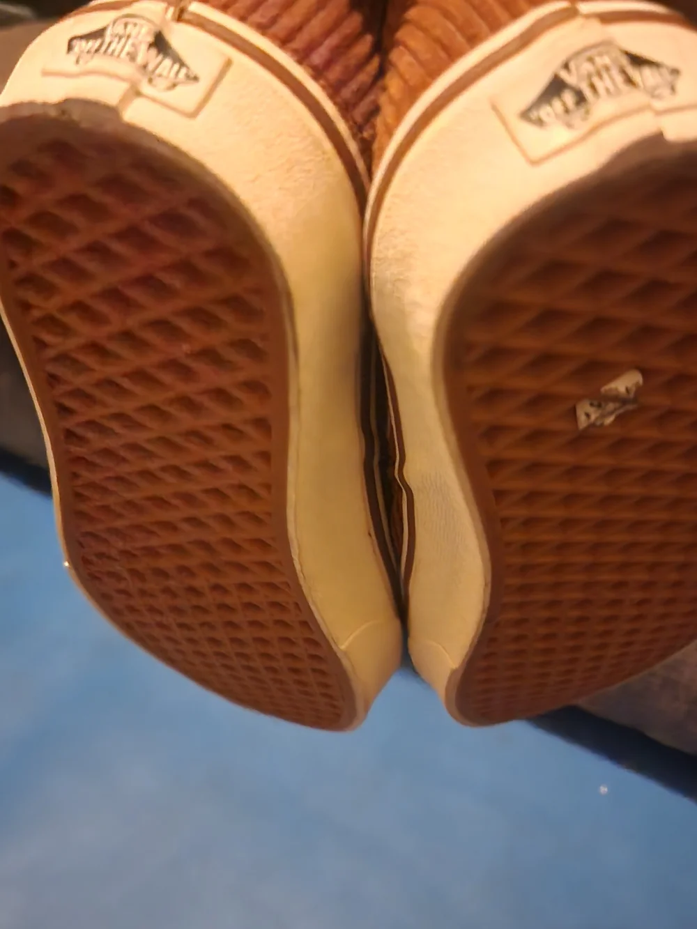 Brand new Vans Brown Corduroy Slip-On Loafers size 8 women Been packed up